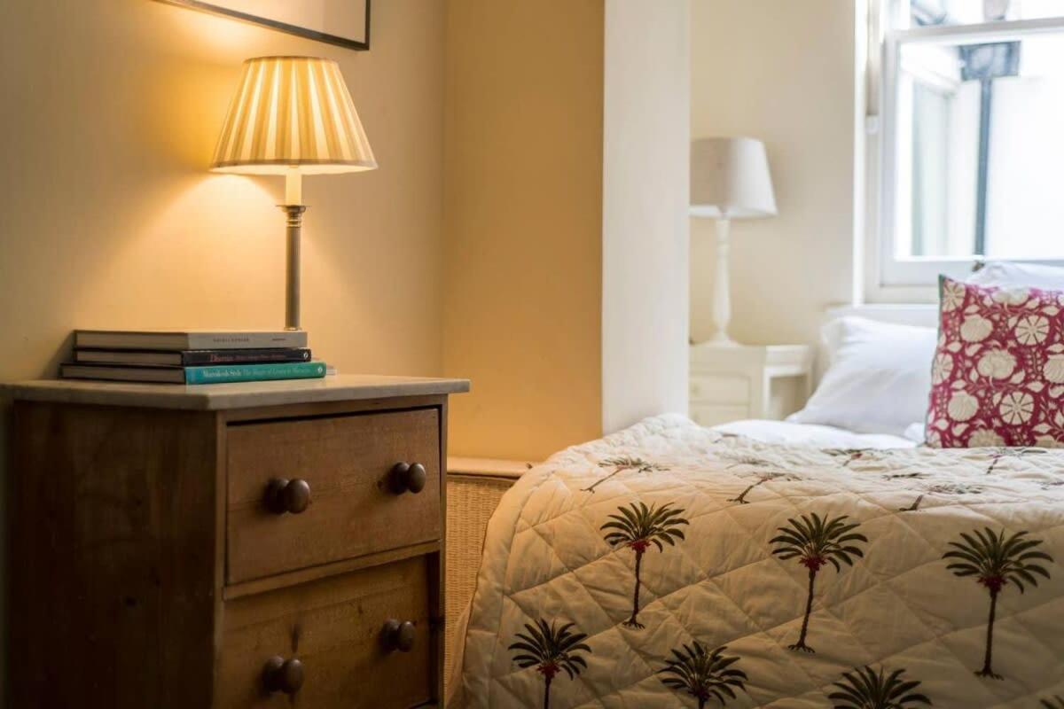 Delightful 2 Bed In Notting Hill - 5 Min From Tube Lägenhet London Exteriör bild